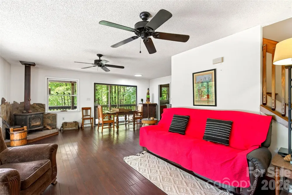 1828 McKenzie Way S Old Fort, NC 28762