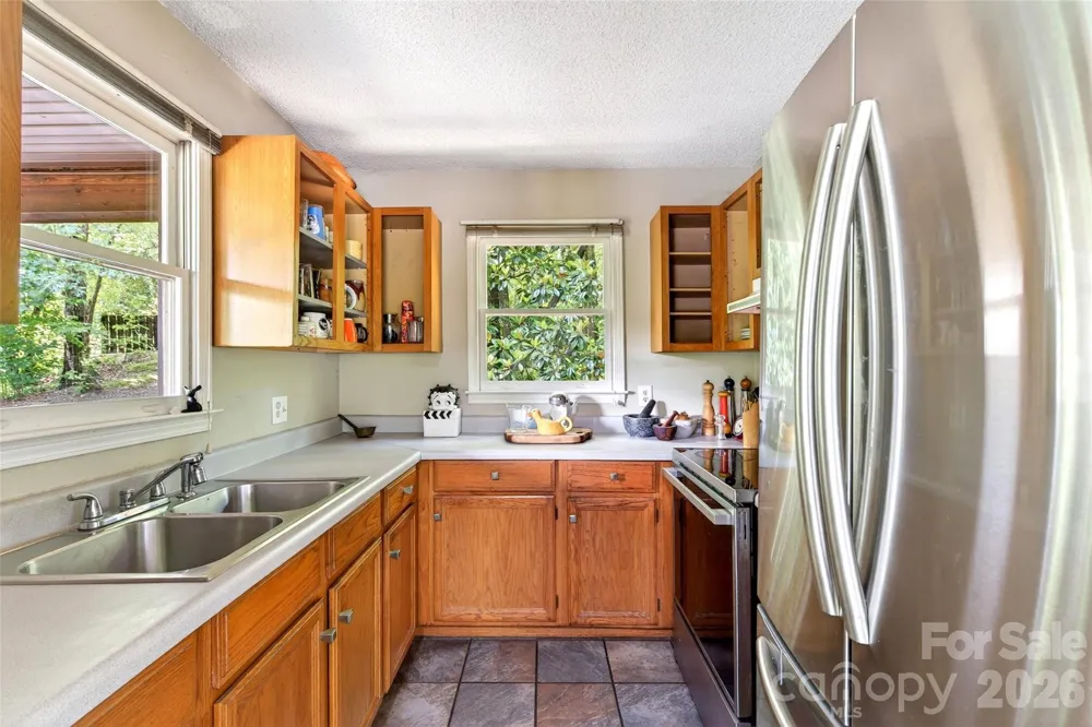 1828 McKenzie Way S Old Fort, NC 28762