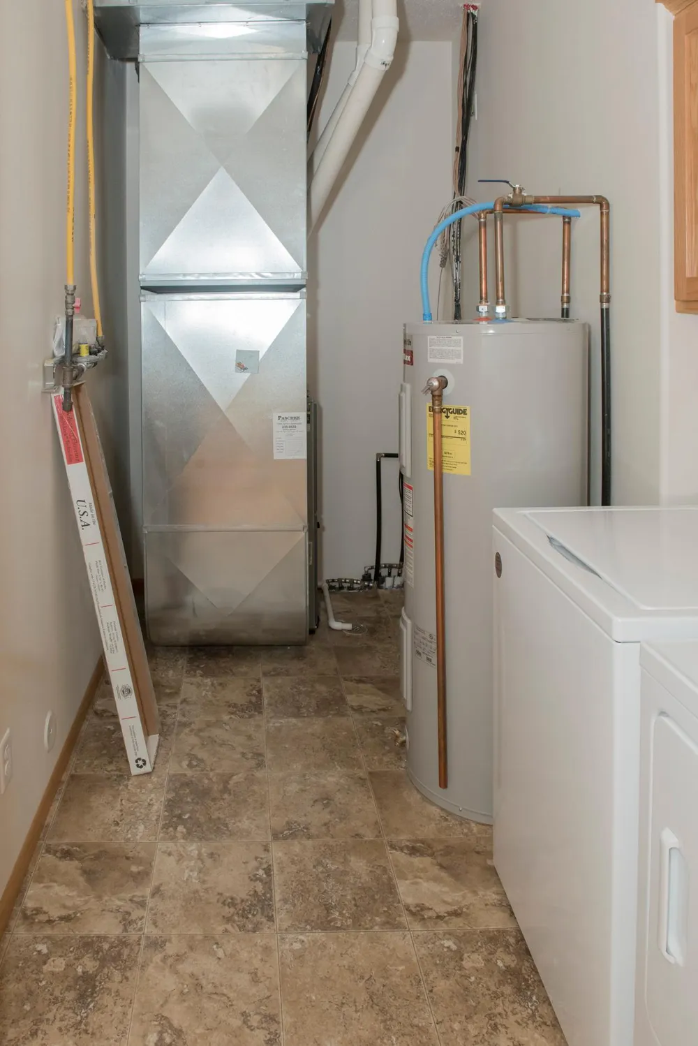 1307 2nd Street S #B Moorhead, MN 56560