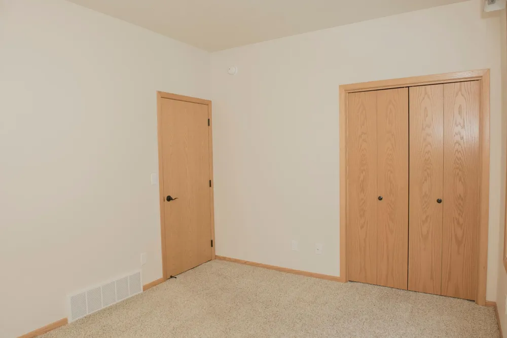1307 2nd Street S #B Moorhead, MN 56560
