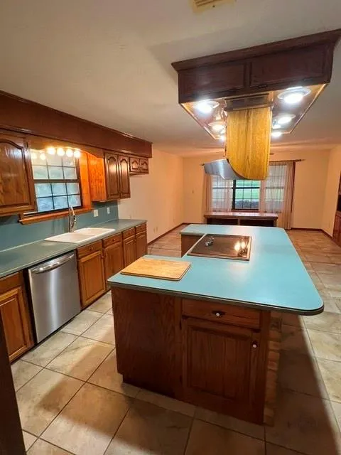 121 Water Oak Village Mills, TX 77663
