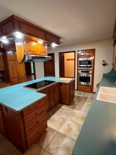 121 Water Oak Village Mills, TX 77663