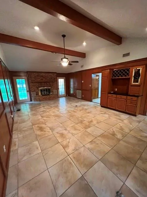 121 Water Oak Village Mills, TX 77663