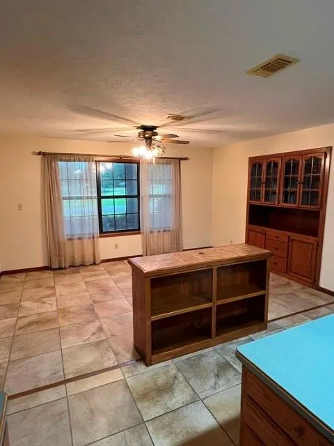 121 Water Oak Village Mills, TX 77663