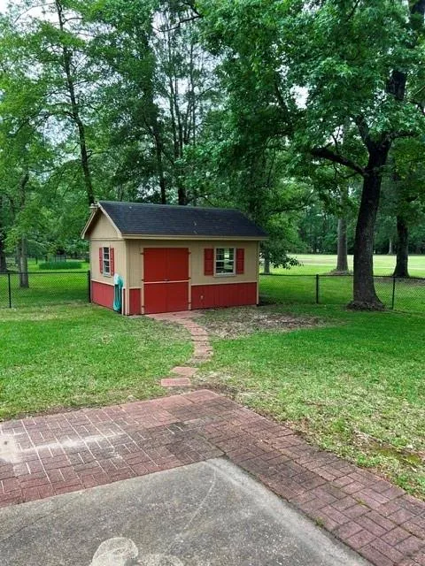 121 Water Oak Village Mills, TX 77663