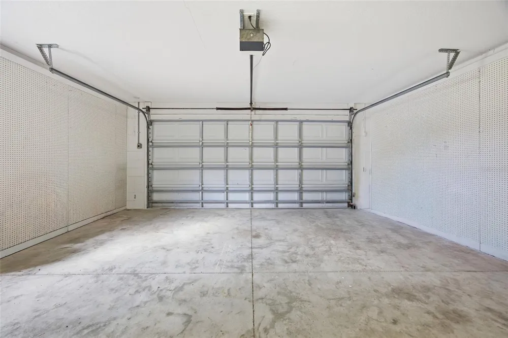 19630 SE 15TH PLACE Morriston, FL 32668