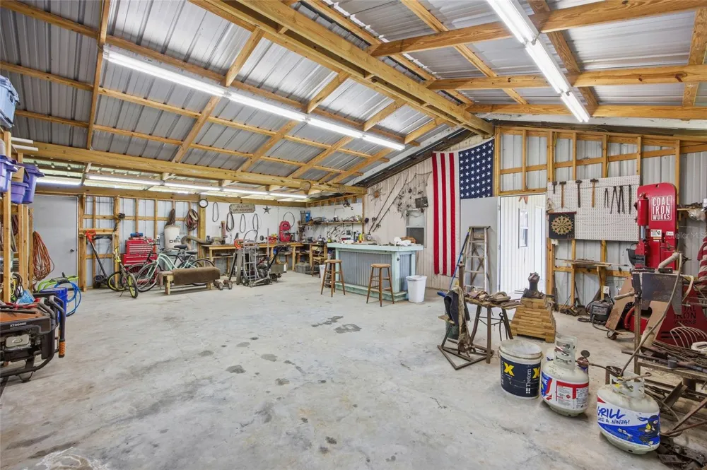 19630 SE 15TH PLACE Morriston, FL 32668