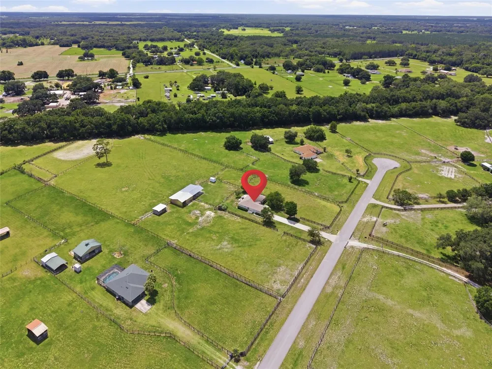 19630 SE 15TH PLACE Morriston, FL 32668