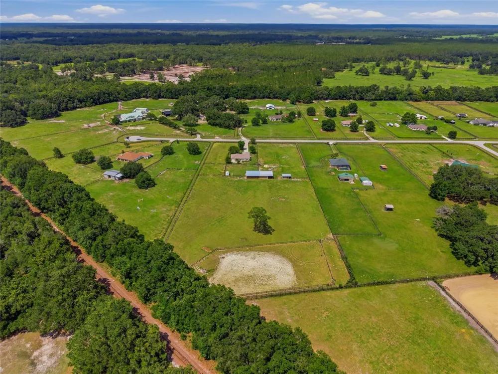 19630 SE 15TH PLACE Morriston, FL 32668