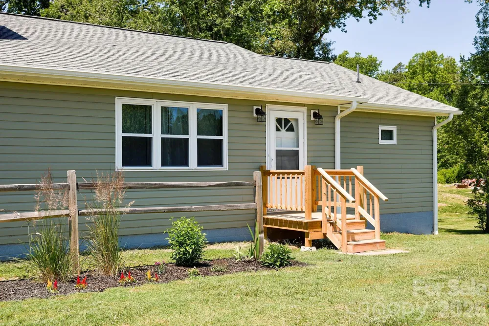 1625 US 601 Highway Yadkinville, NC 27055
