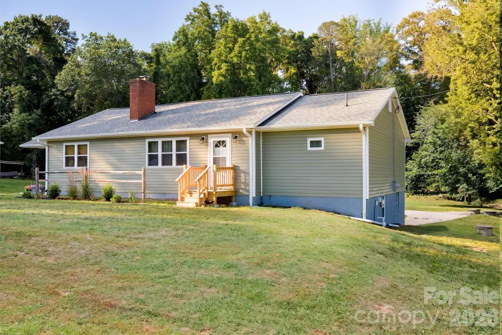 1625 US 601 Highway Yadkinville, NC 27055