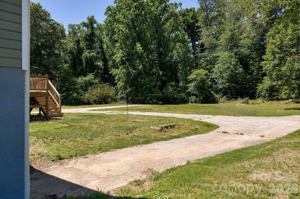 1625 US 601 Highway Yadkinville, NC 27055