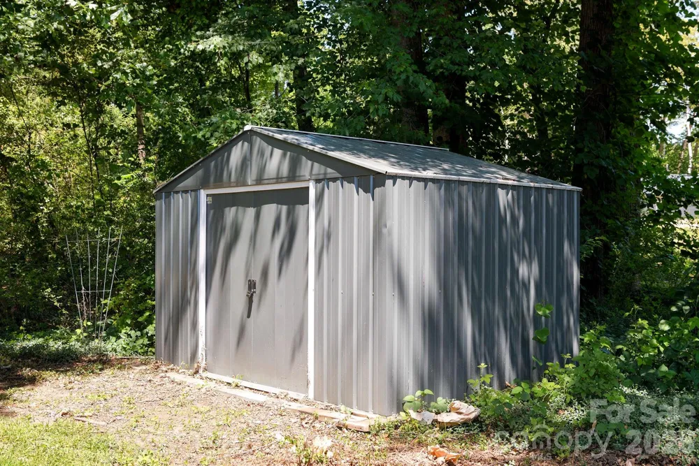 1625 US 601 Highway Yadkinville, NC 27055