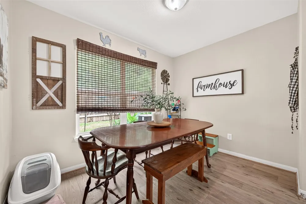 12114 Estelle Lane Pinehurst, TX 77362