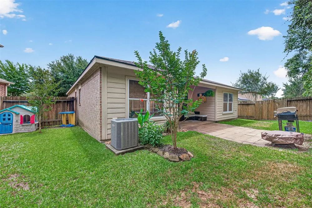 12114 Estelle Lane Pinehurst, TX 77362