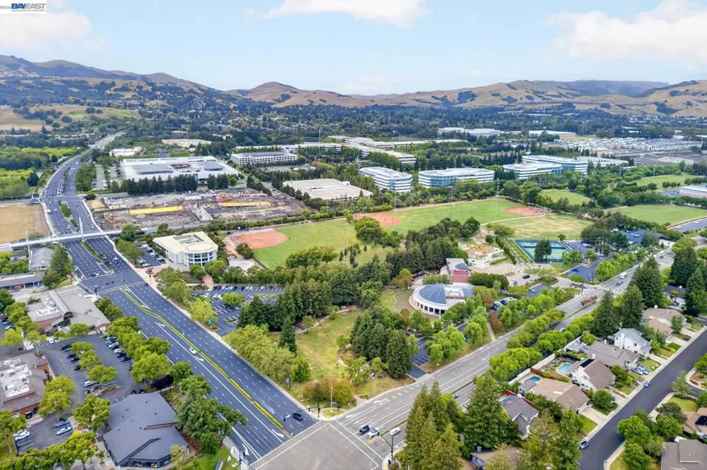 610 Canyon Woods Ct #D San Ramon, CA 94582