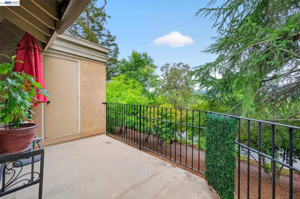 610 Canyon Woods Ct #D San Ramon, CA 94582