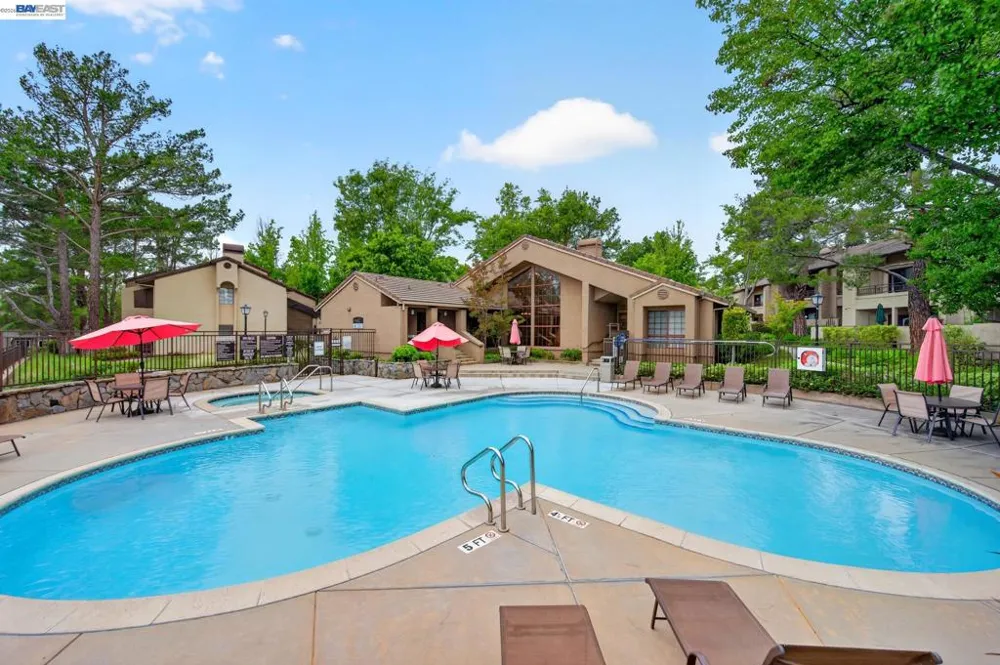 610 Canyon Woods Ct #D San Ramon, CA 94582