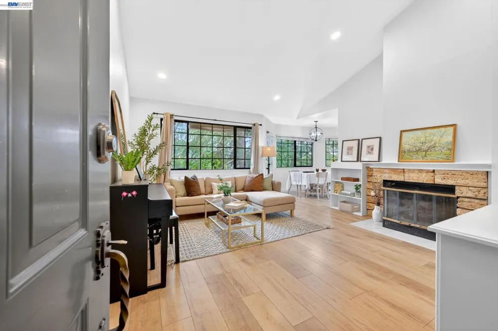 610 Canyon Woods Ct #D San Ramon, CA 94582