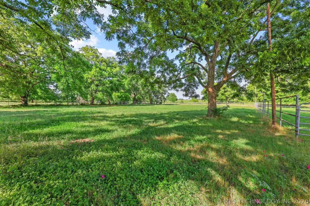 10223 US Hwy 377 Pontotoc, OK 74820