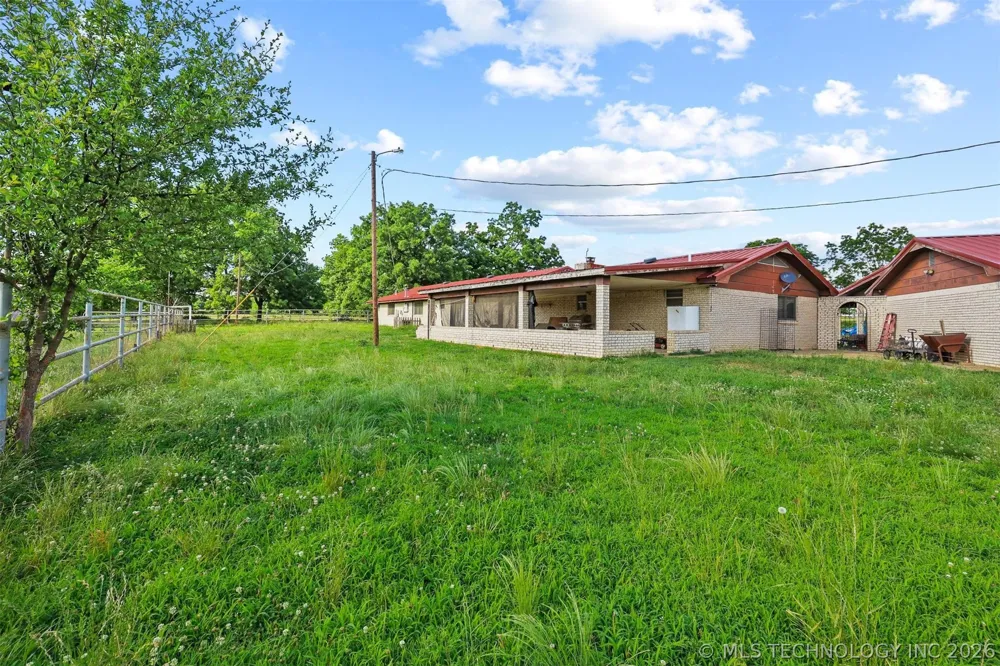 10223 US Hwy 377 Pontotoc, OK 74820