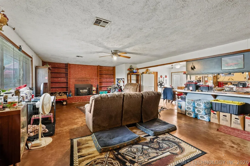10223 US Hwy 377 Pontotoc, OK 74820