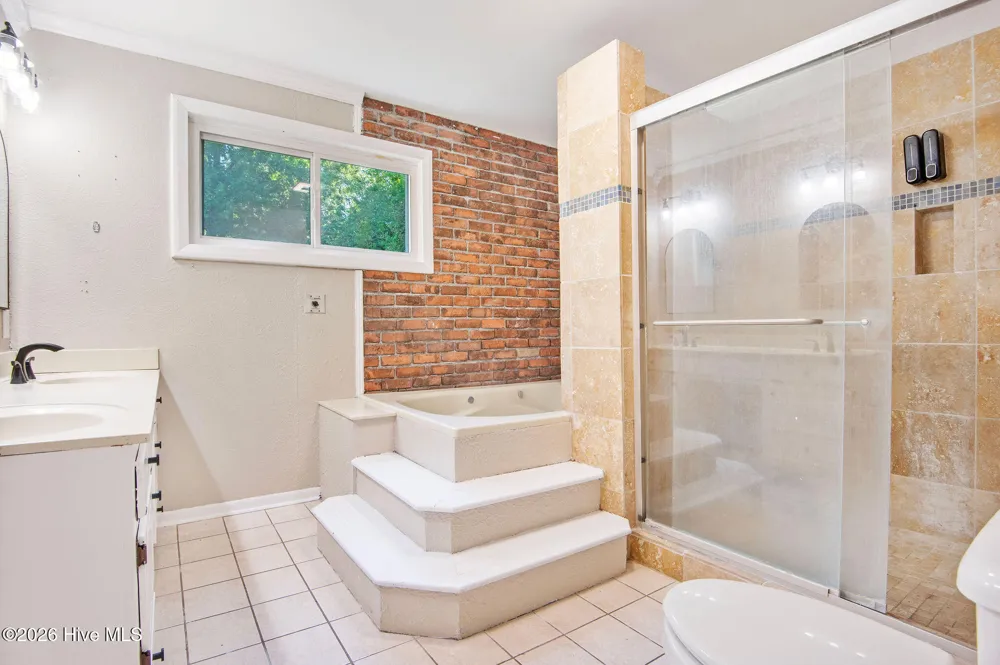 131 Bosco Court Jacksonville, NC 28540