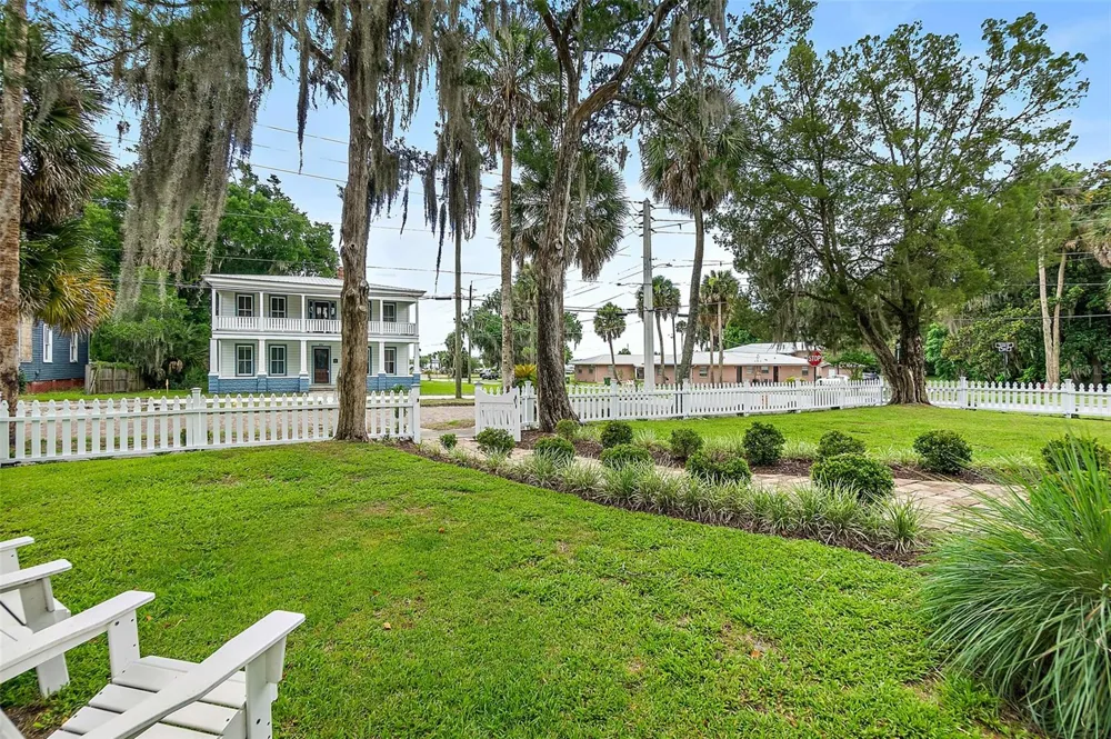 220 S 4TH STREET Palatka, FL 32177
