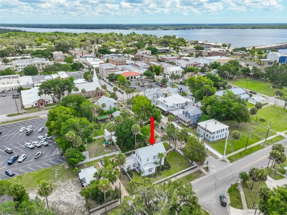 220 S 4TH STREET Palatka, FL 32177
