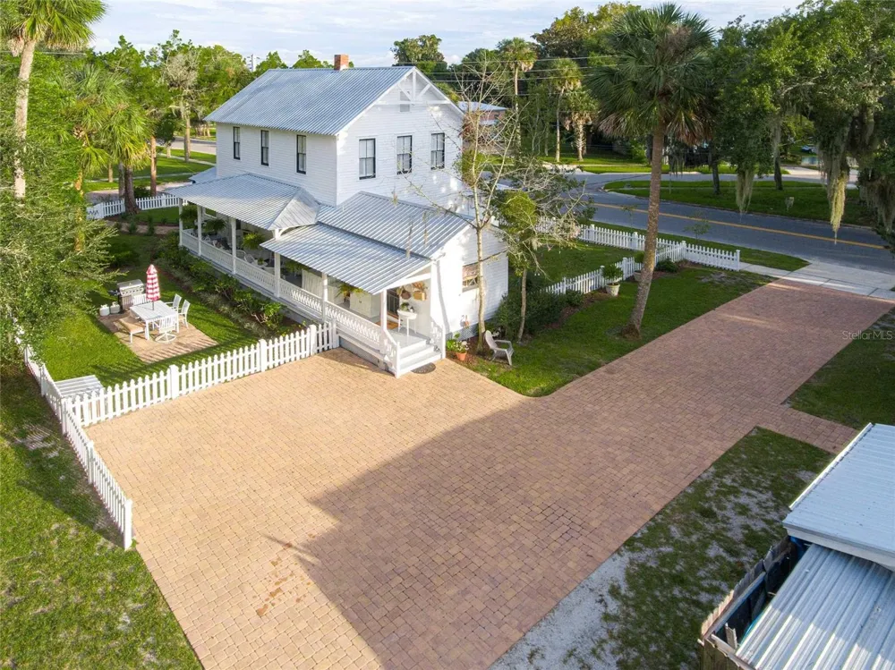 220 S 4TH STREET Palatka, FL 32177