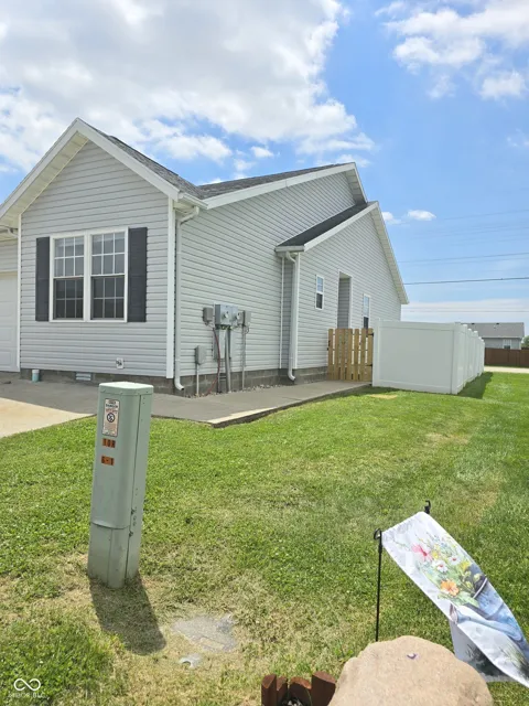 1677 W Kole Drive