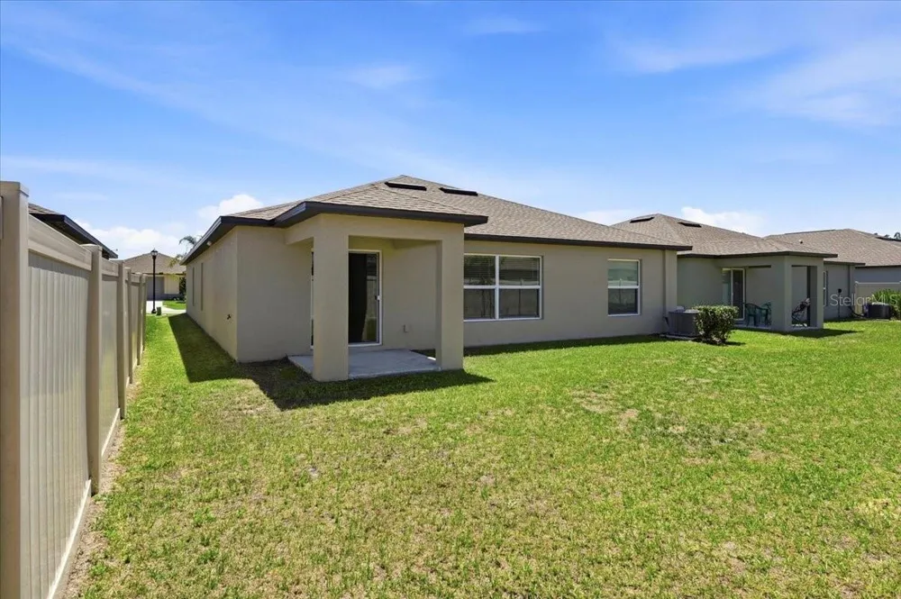 35029 BRACKETT BEND Zephyrhills, FL 33541
