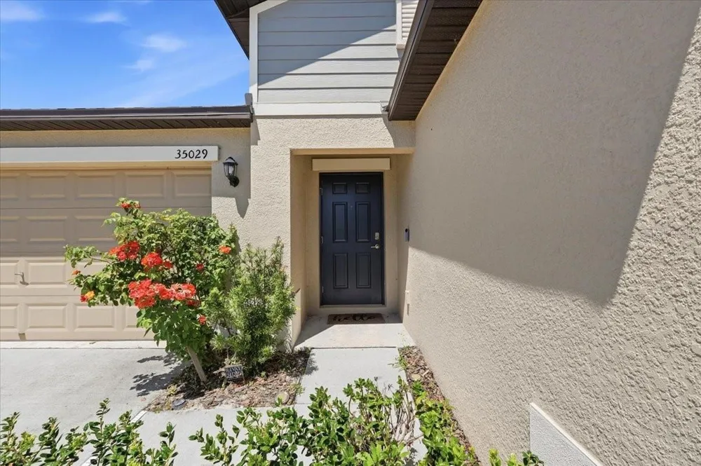35029 BRACKETT BEND Zephyrhills, FL 33541