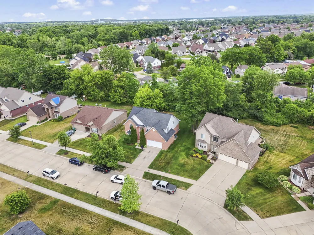 24224 Konarska Drive Brownstown Charter Township, MI 48134