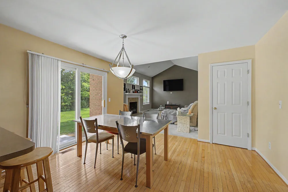 24224 Konarska Drive Brownstown Charter Township, MI 48134
