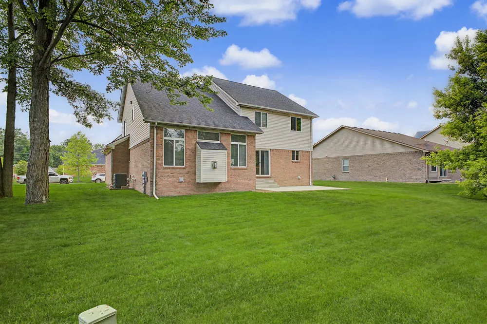 24224 Konarska Drive Brownstown Charter Township, MI 48134