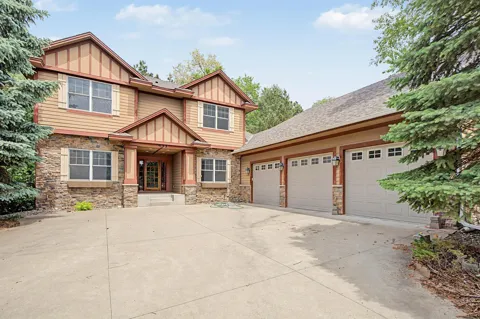 433 Majestic Court