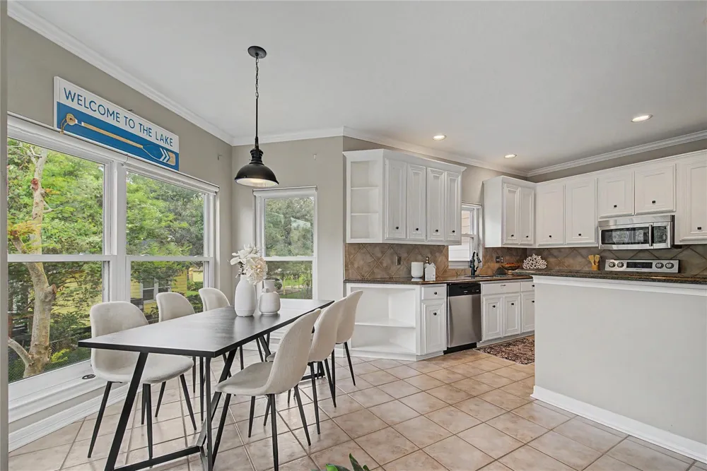 3663 Nasa Parkway #708 Seabrook, TX 77586