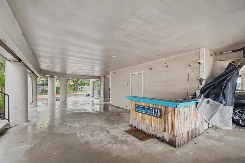 3663 Nasa Parkway #708 Seabrook, TX 77586