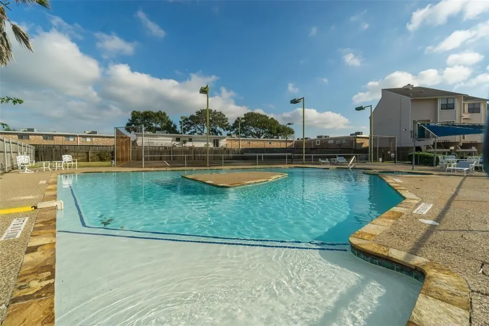3663 Nasa Parkway #708 Seabrook, TX 77586