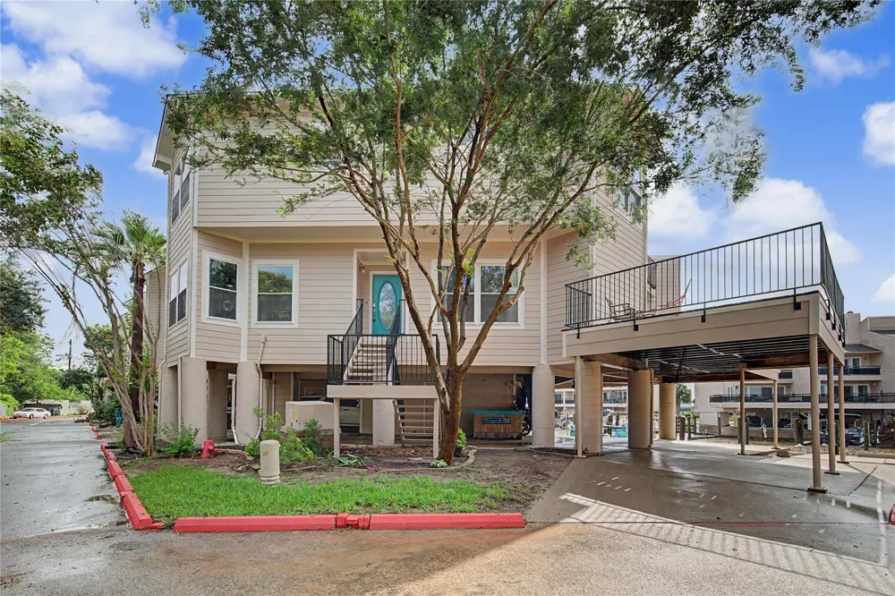 3663 Nasa Parkway #708 Seabrook, TX 77586