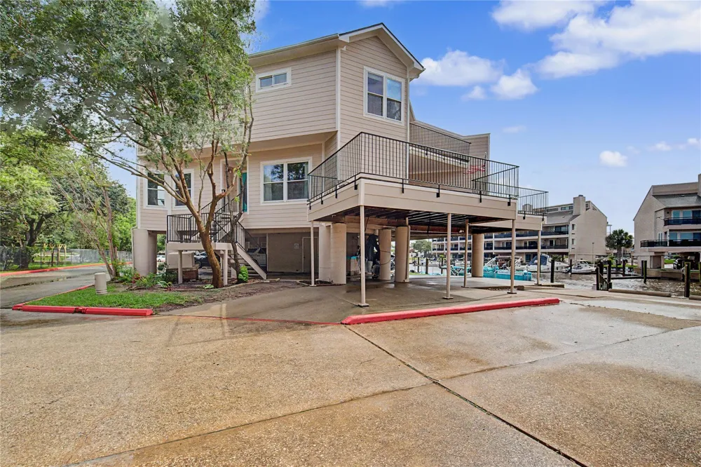3663 Nasa Parkway #708 Seabrook, TX 77586