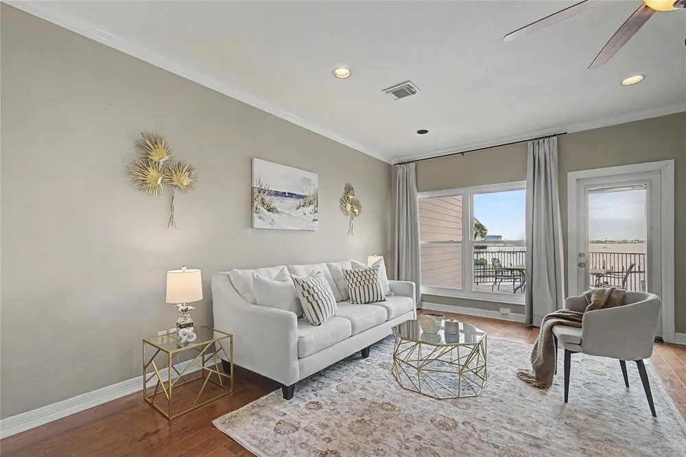 3663 Nasa Parkway #708 Seabrook, TX 77586