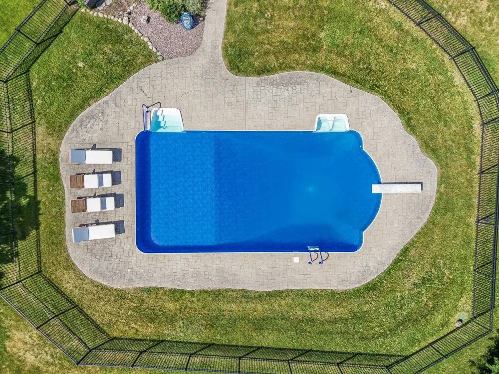 6801 Secor Road Long Lake Township, MI 49685