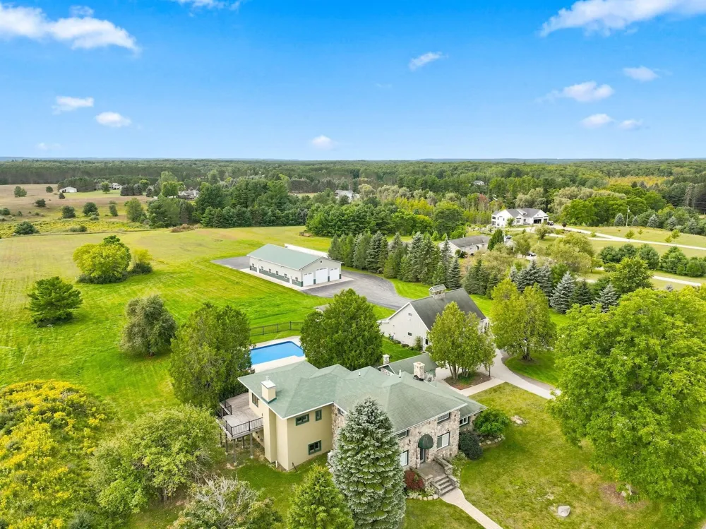 6801 Secor Road Long Lake Township, MI 49685