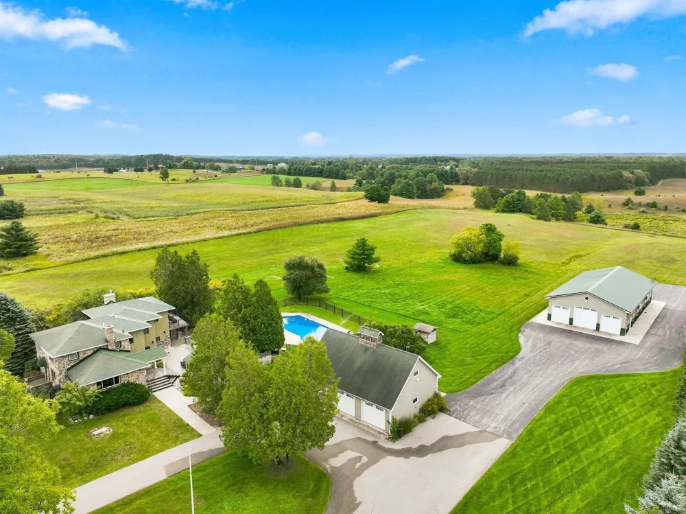 6801 Secor Road Long Lake Township, MI 49685