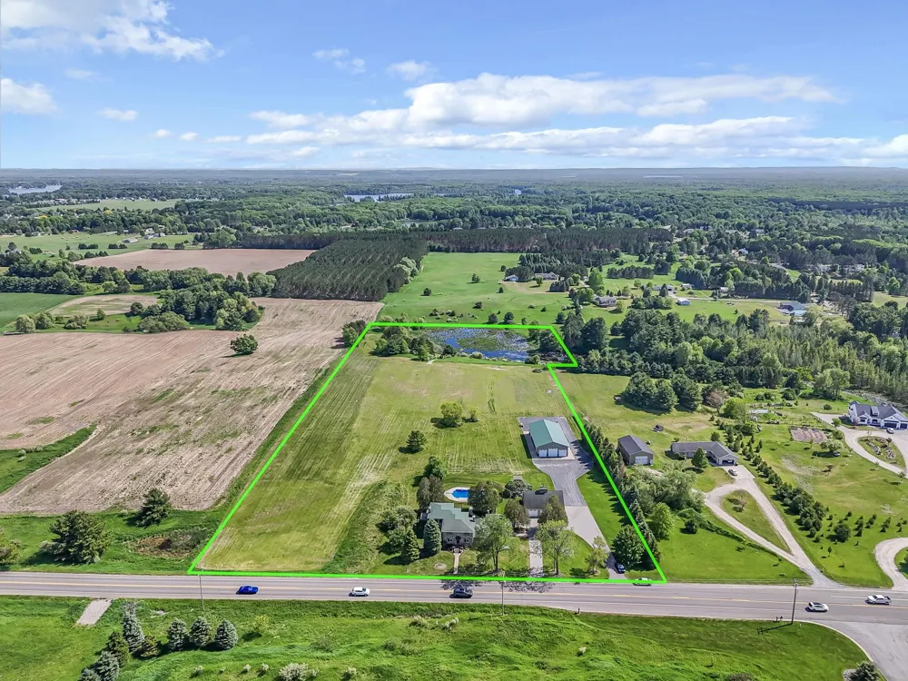 6801 Secor Road Long Lake Township, MI 49685