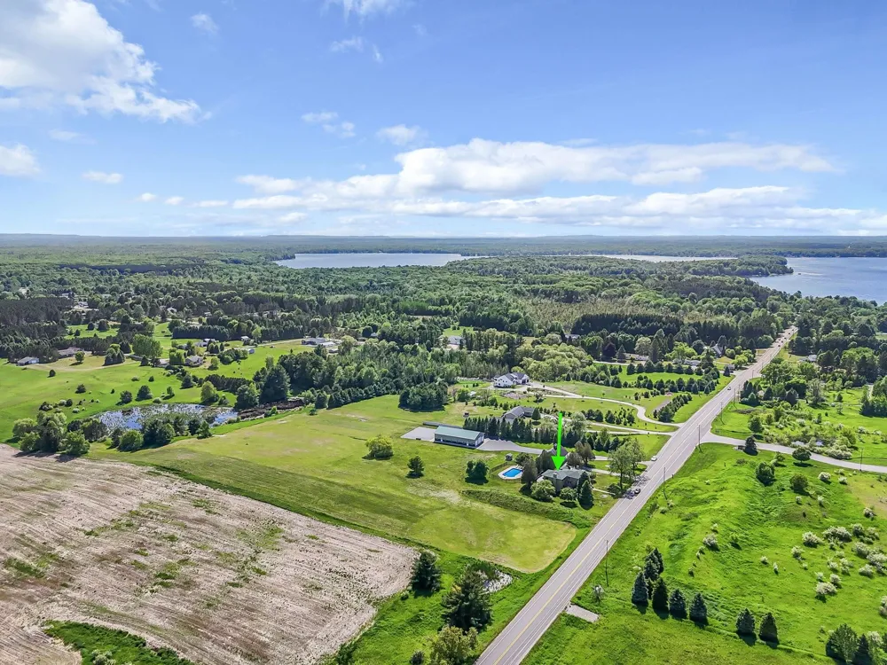 6801 Secor Road Long Lake Township, MI 49685