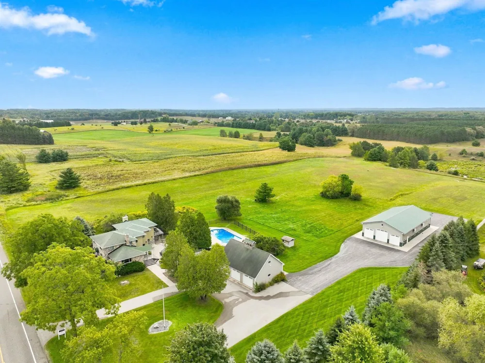 6801 Secor Road Long Lake Township, MI 49685