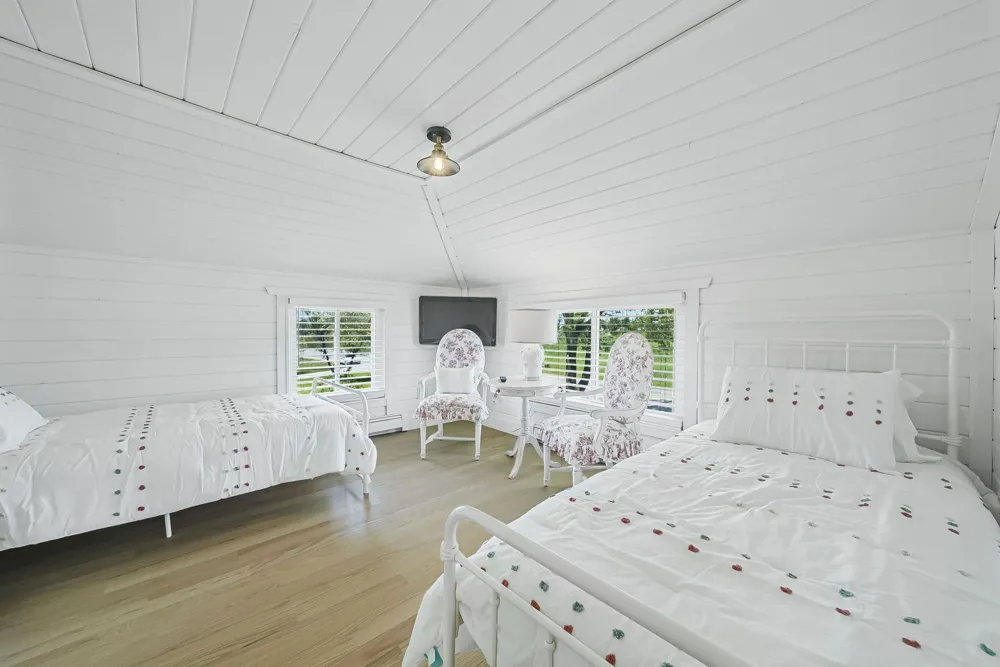 6801 Secor Road Long Lake Township, MI 49685